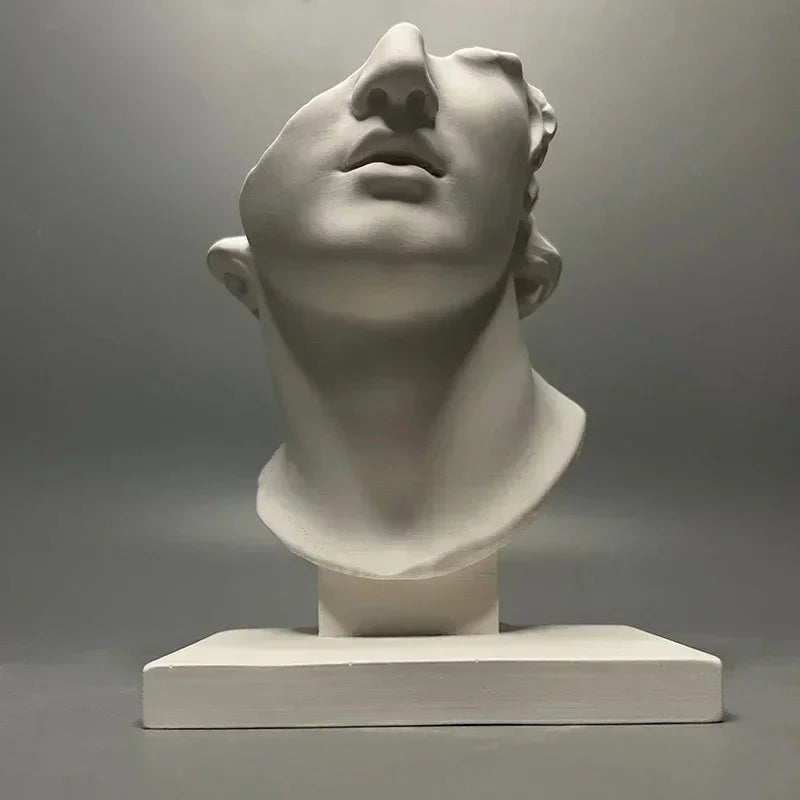 Emvona Sculpture