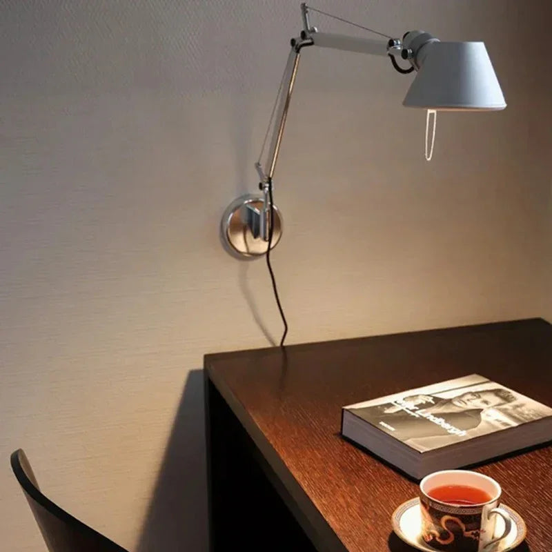Falndoda Adjustable Wall Lamp