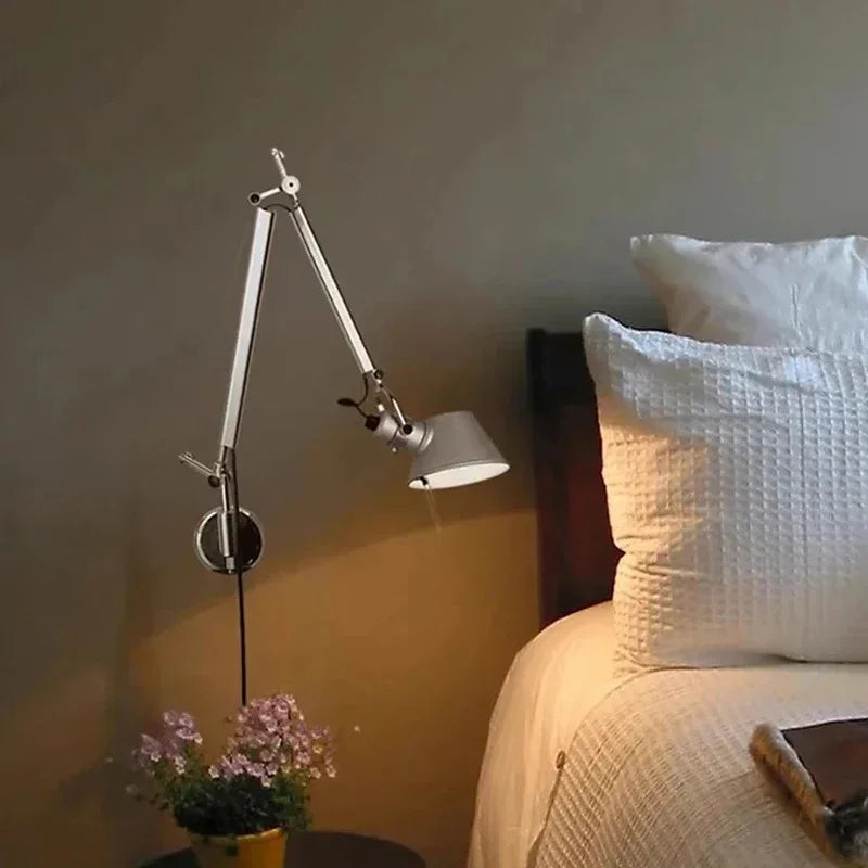 Falndoda Adjustable Wall Lamp