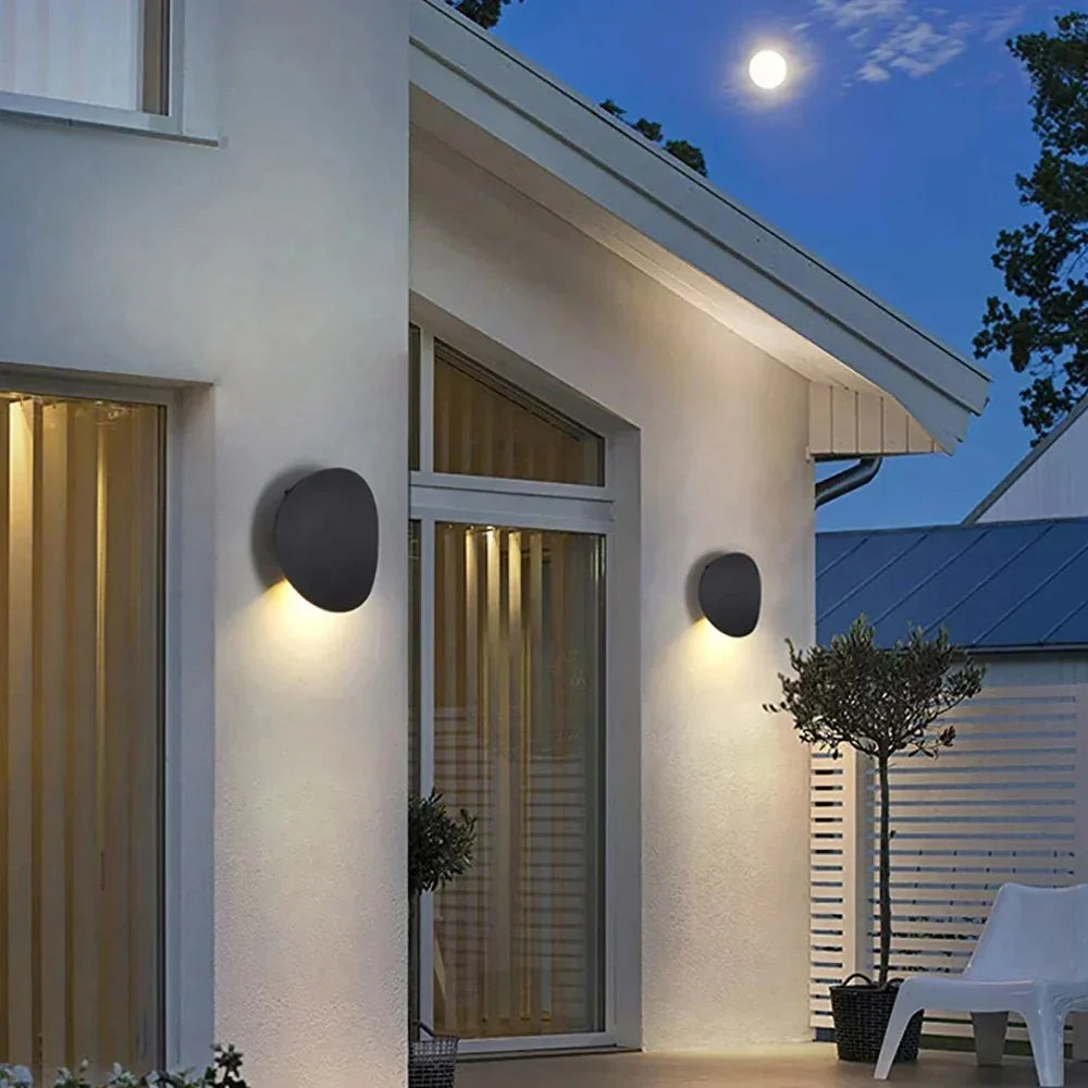 Fenfella Outdoor Wall Lamp