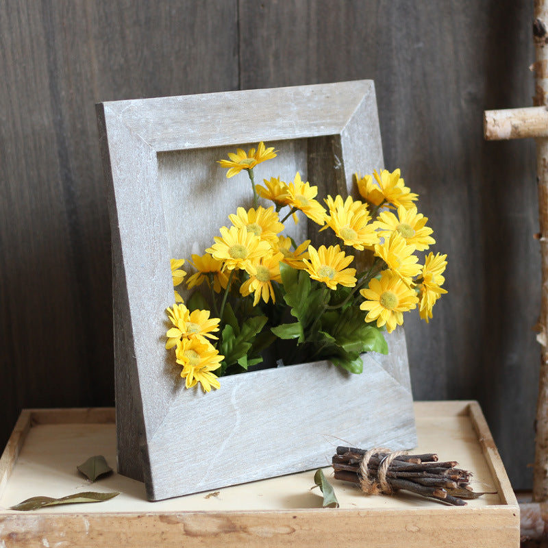 Frame made of Solid Wood | High & Bury