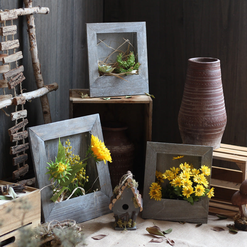 Frame made of Solid Wood | High & Bury