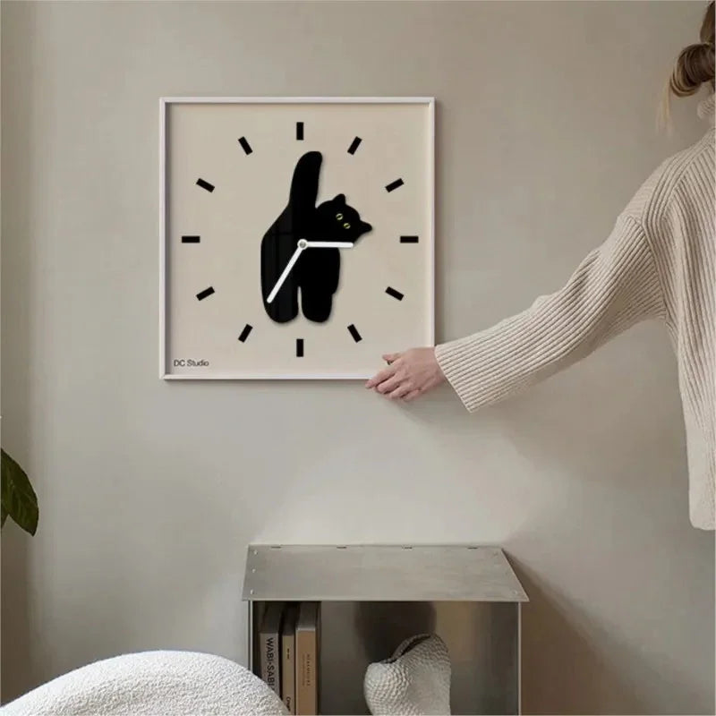 Fryvirra Wall Clock