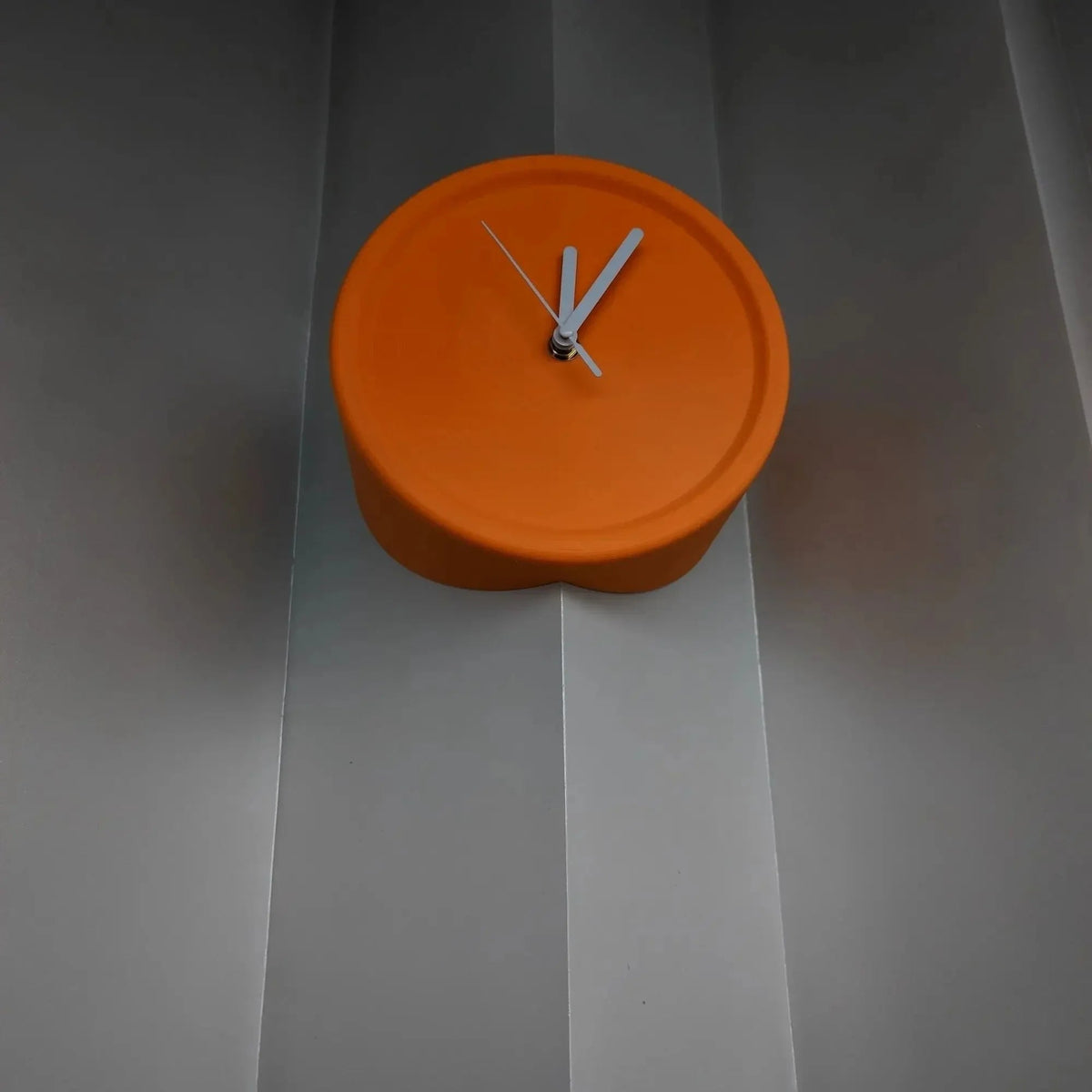 Fryvvia Wall Clock