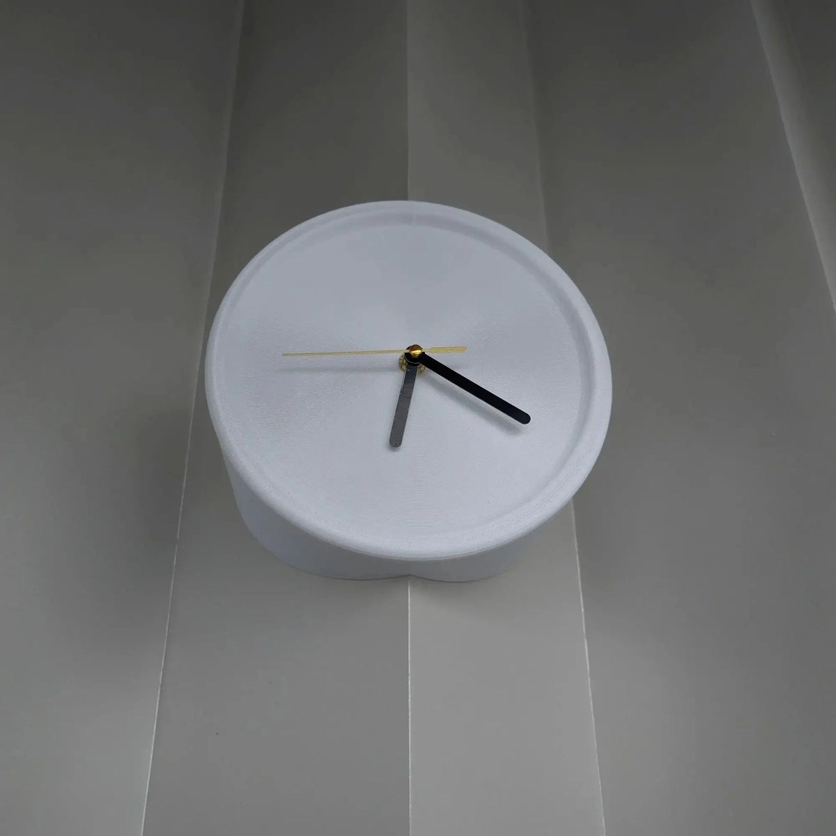 Fryvvia Wall Clock