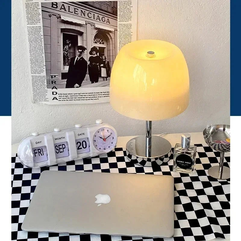 Galnirra Table Lamp