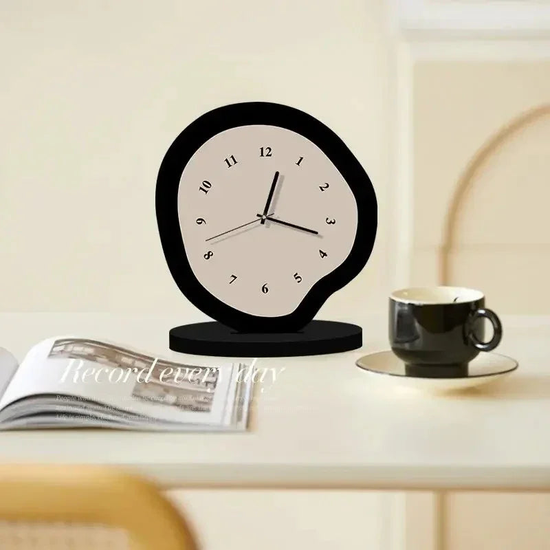 Gilfia Table Clock