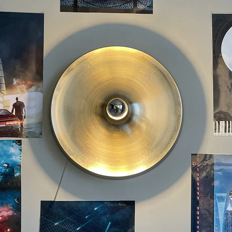 Gilnesa Wall and Ceiling Light