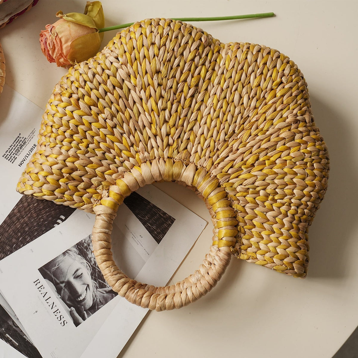 Handmade Beach Bag made of Braided Seagrass | High & Bury