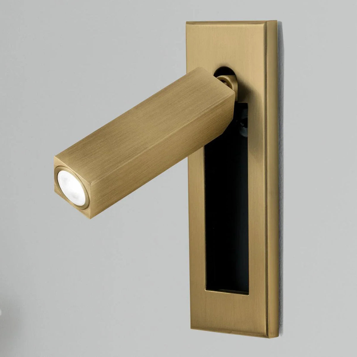 Havenhurst Mount Sconce