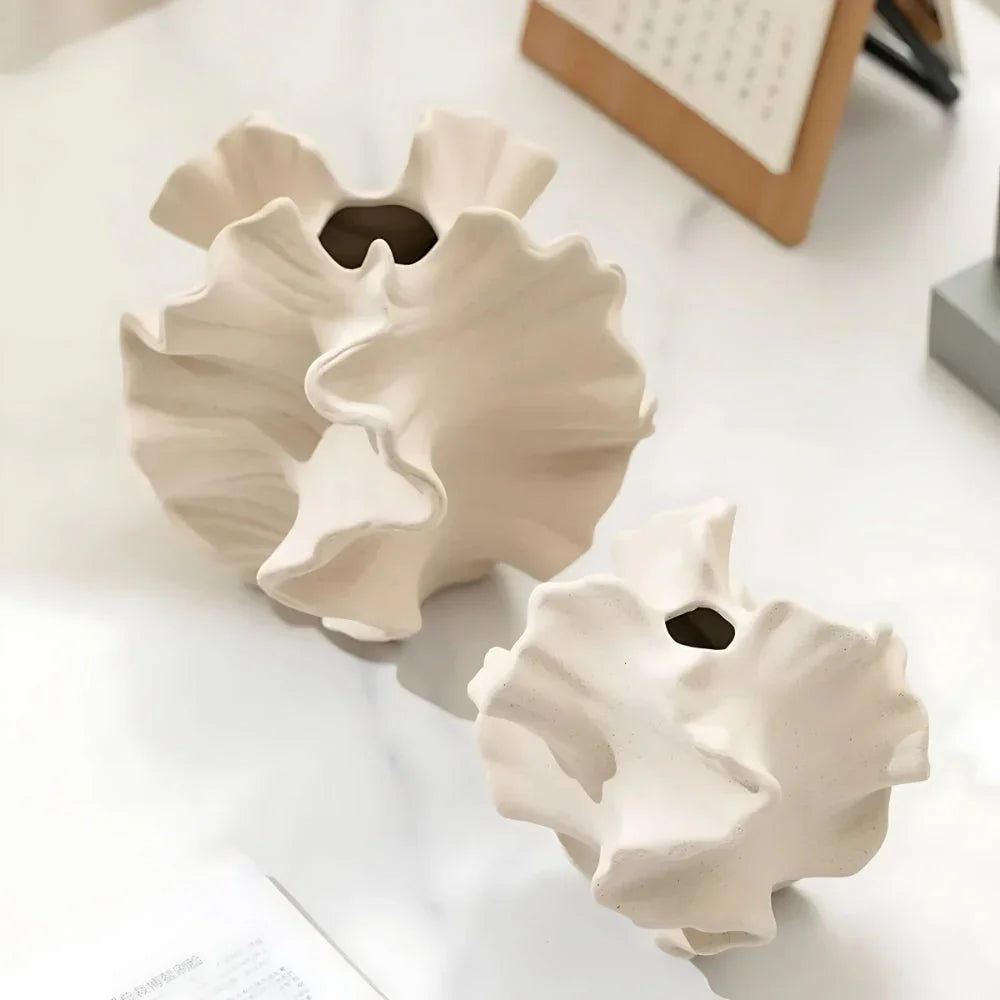 Helstoda Ceramic Vase
