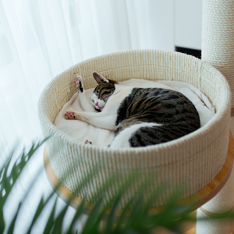 High-Quality Cat Tree with Multifunctional Resting Areas | High & Bury
