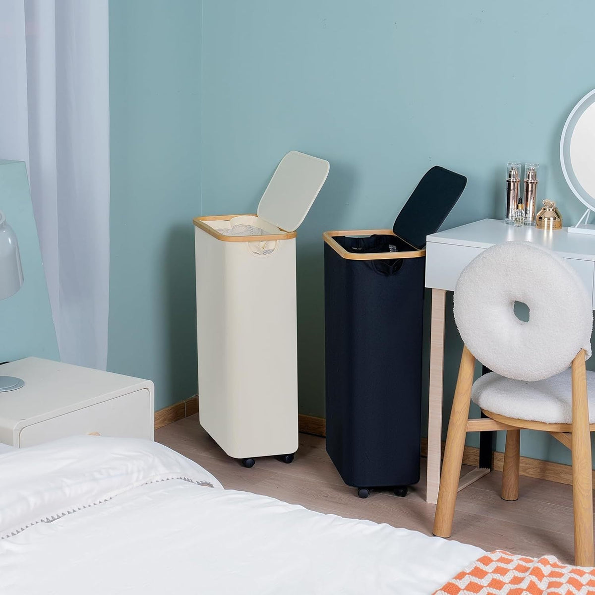 High-Quality Laundry Container with Bamboo Lid and Practical Carrying Handle | High & Bury
