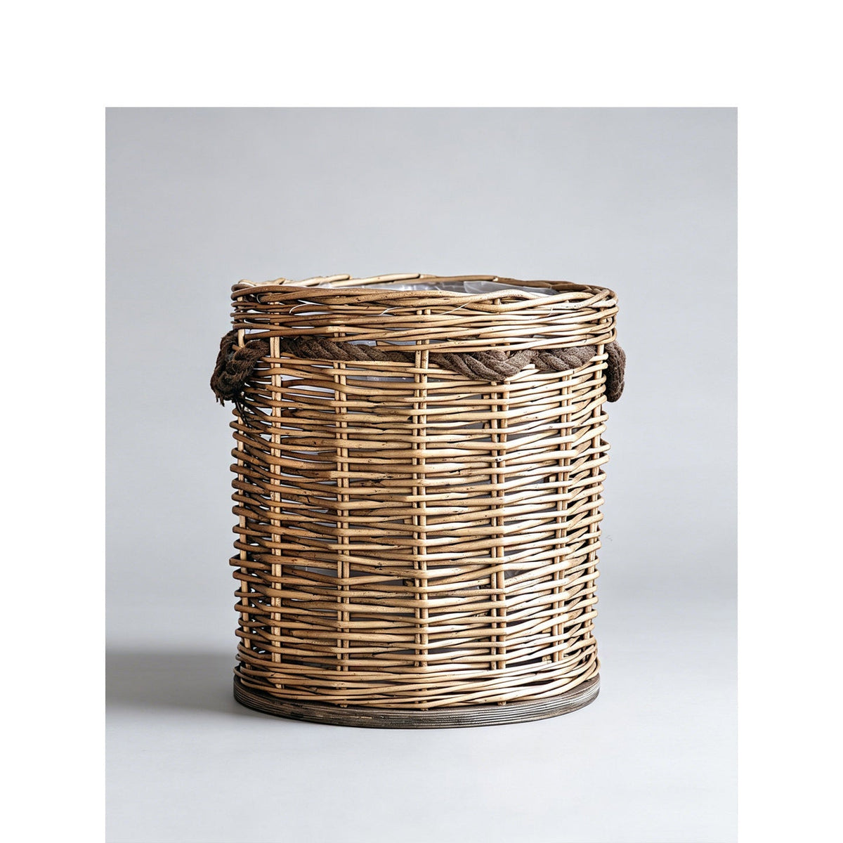 High-Quality Storage Basket made of Willow | High & Bury