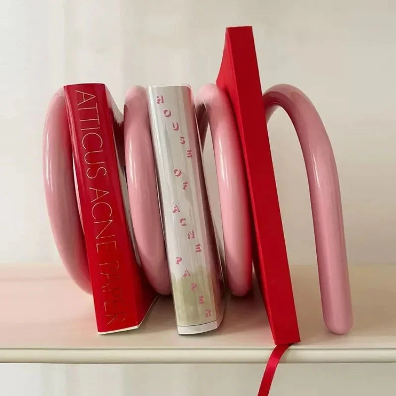 Ilarno Bookshelf