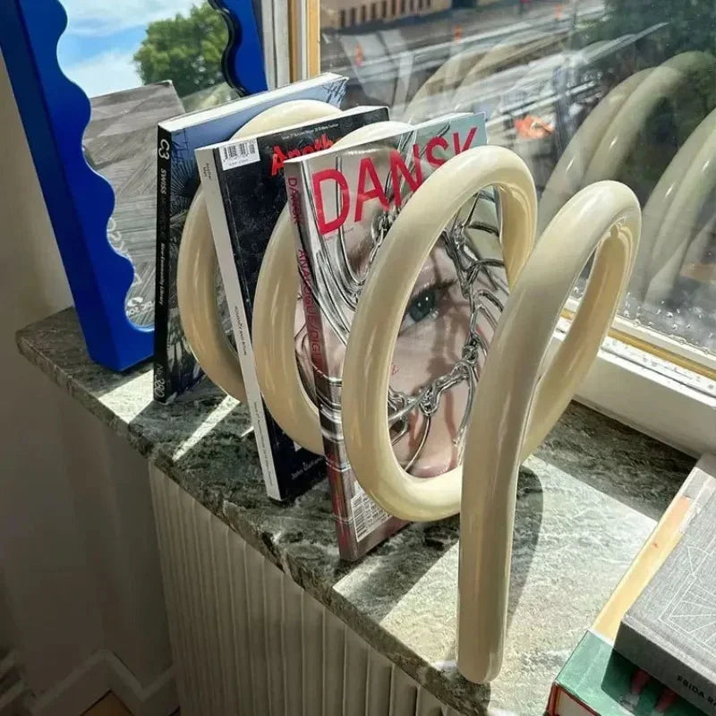 Ilarno Bookshelf
