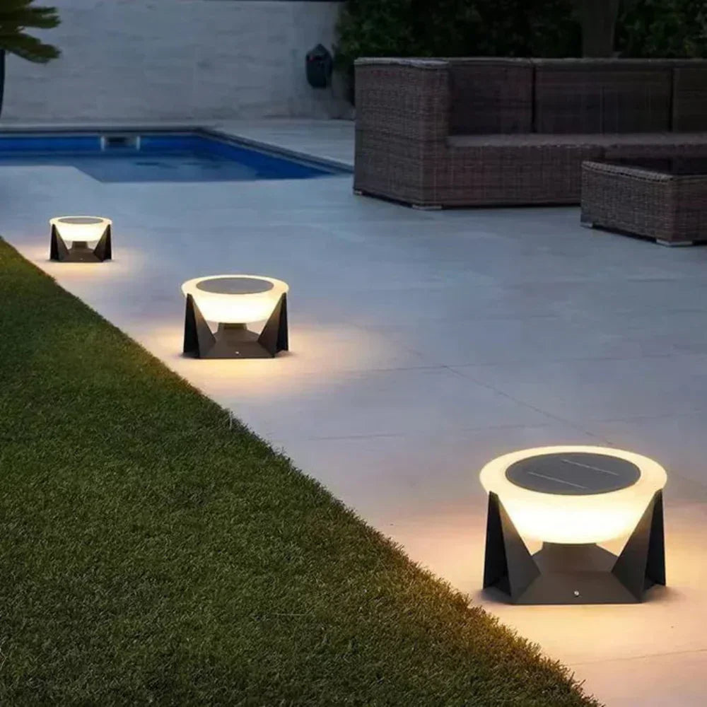Infita Solar Outdoor Lamp