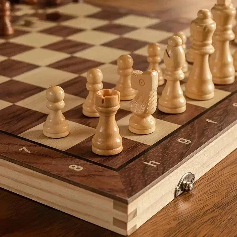 Juniperstone Folding Chess Set