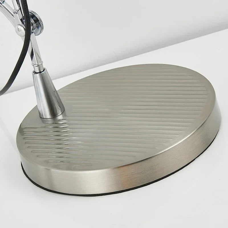 Kalndarno Table Lamp