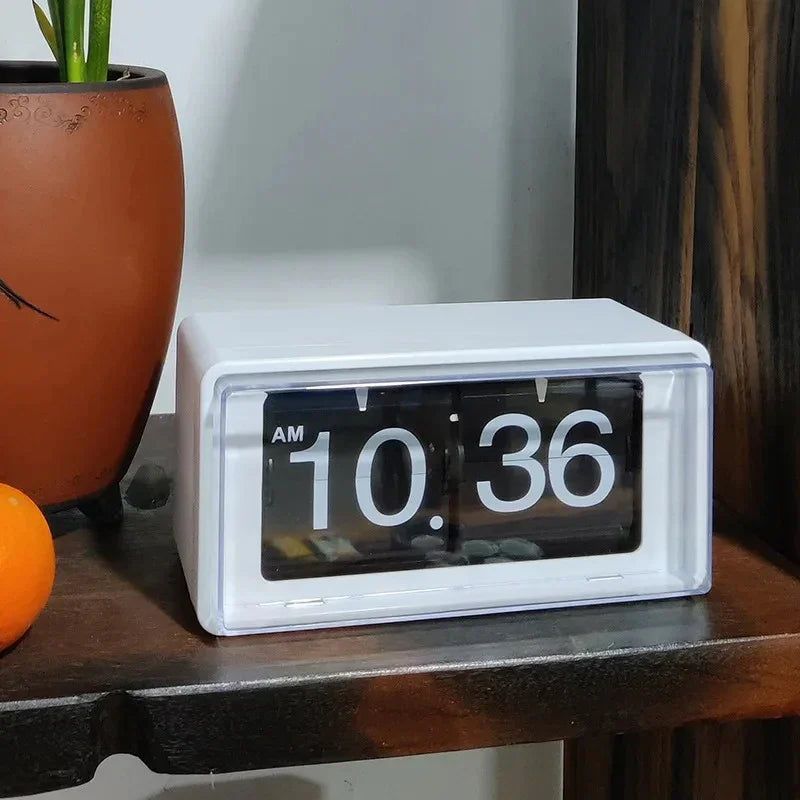 Kerneda Clock