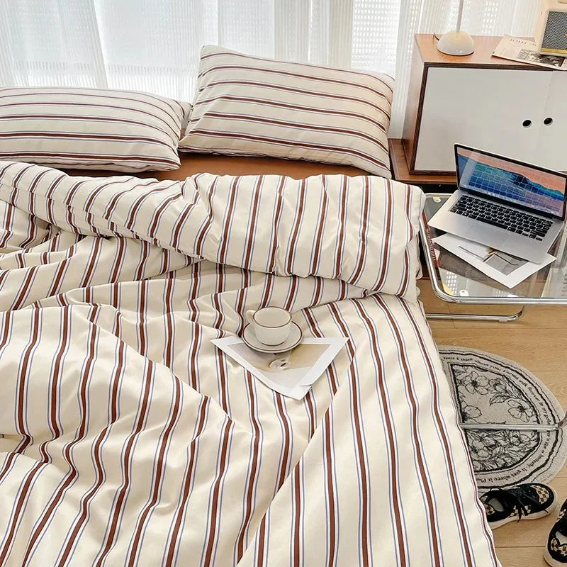 Larkwick Striped Bedding Set