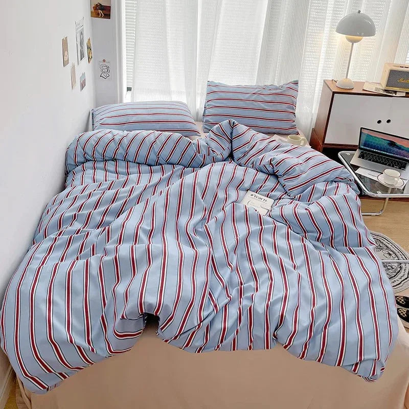 Larkwick Striped Bedding Set