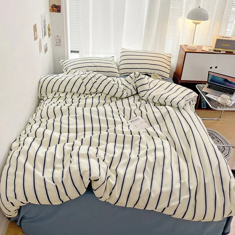 Larkwick Striped Bedding Set