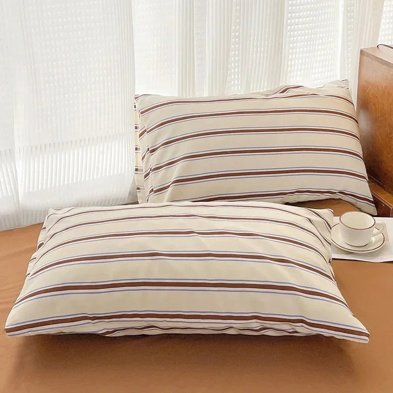 Larkwick Striped Bedding Set
