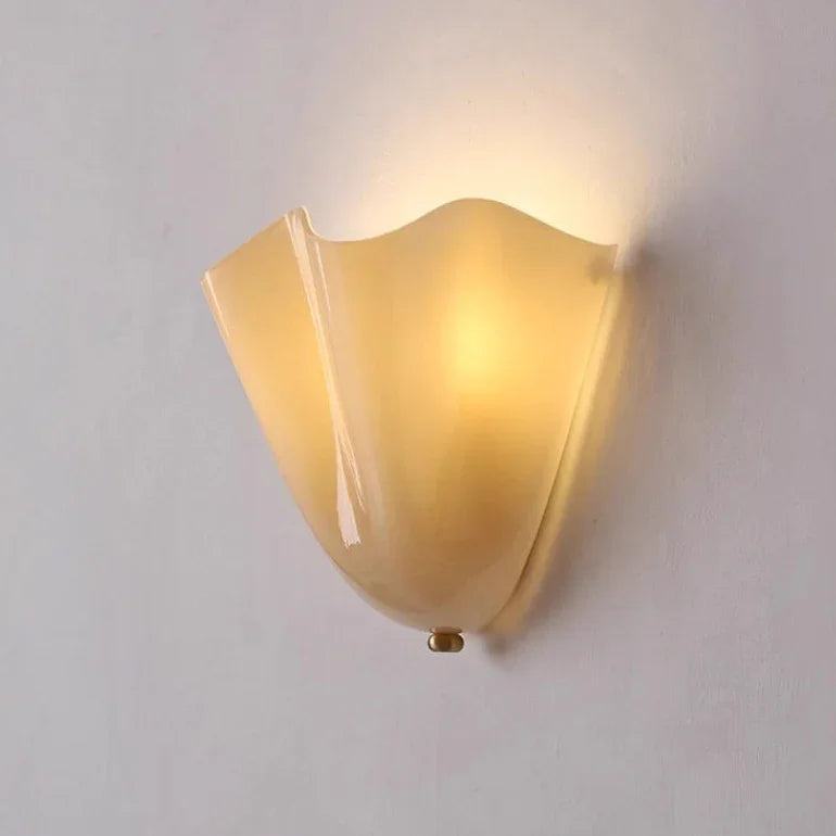 Linara Wall Lamp