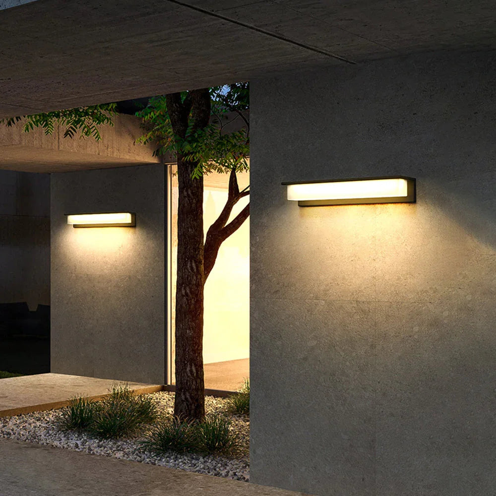 Loamcliff Solar Outdoor Wall Lamp