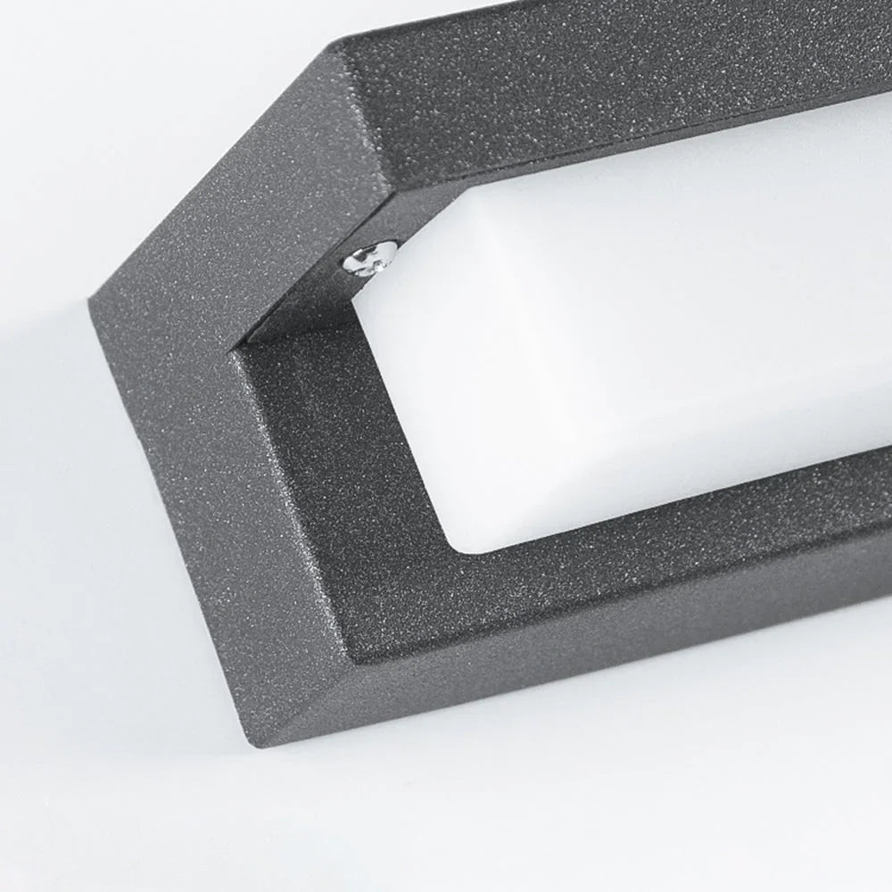 Loamcliff Solar Outdoor Wall Lamp