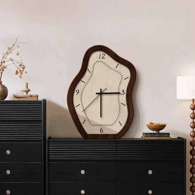 Lorsuna Wall Clock