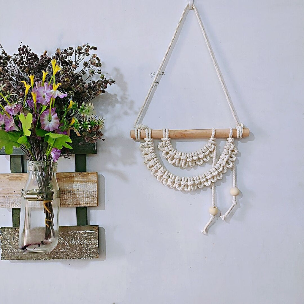 Macrame Wall Hanging 8 × 9 Inch | High & Bury
