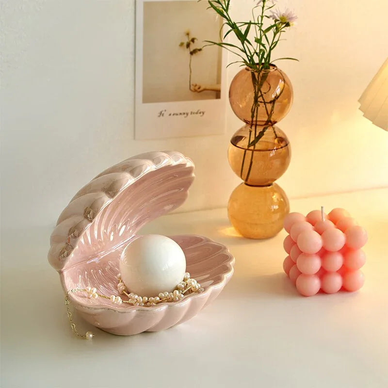 Melfella Table Lamp