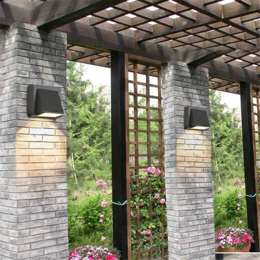 Melmirra LED Wall Lamp