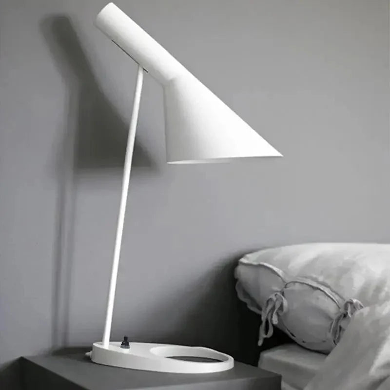 Melnita Desk Lamp