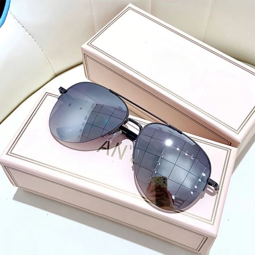 Men’s Pilot Sunglasses with Gradient Lenses, Alloy Frame, view 12