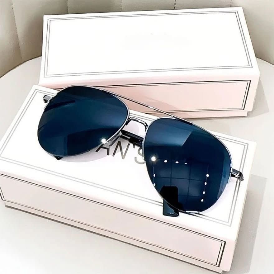 Men’s Pilot Sunglasses with Gradient Lenses, Alloy Frame