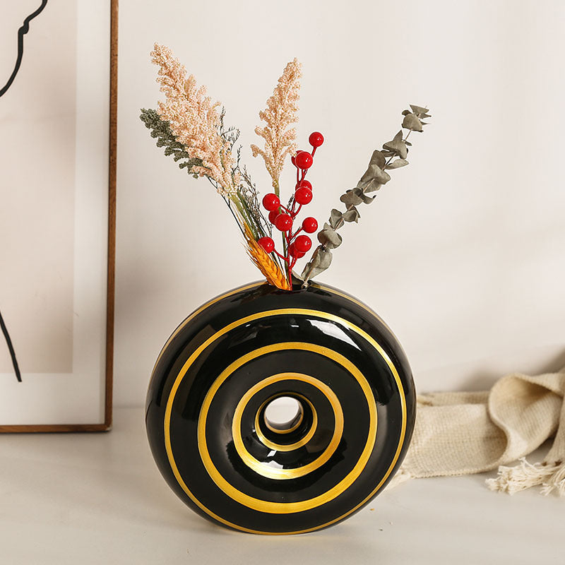 Modern and Stylish Ceramic Vase | High & Bury
