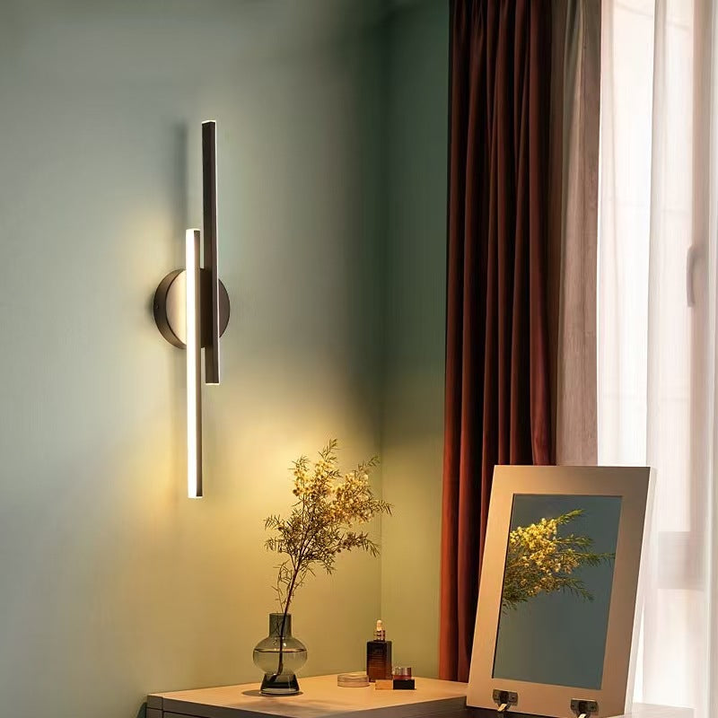 Modern Minimalist Horizontal LED Wall Light | High & Bury