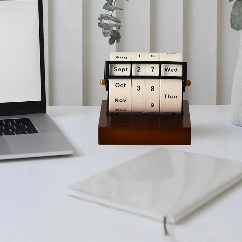 Moorfell Desk Calendar