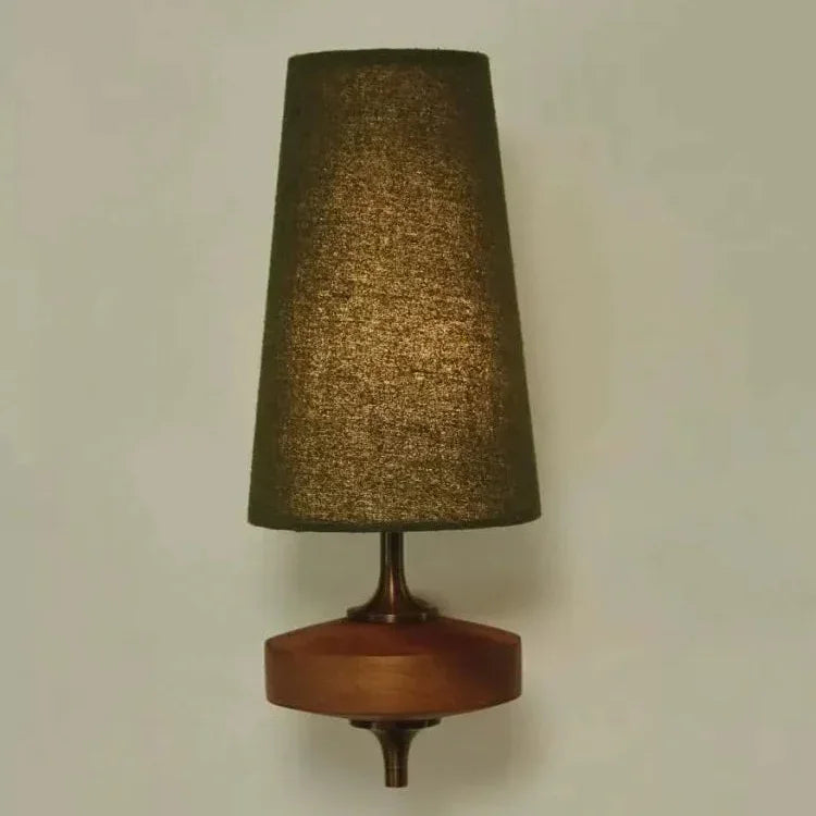 Moormere Wall Lamp