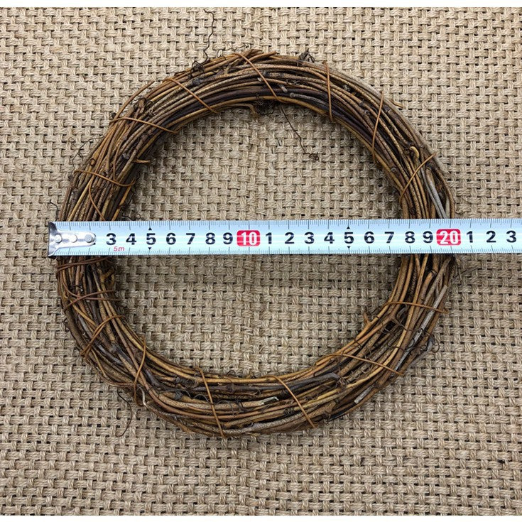 Natural Willow Wreath | High & Bury