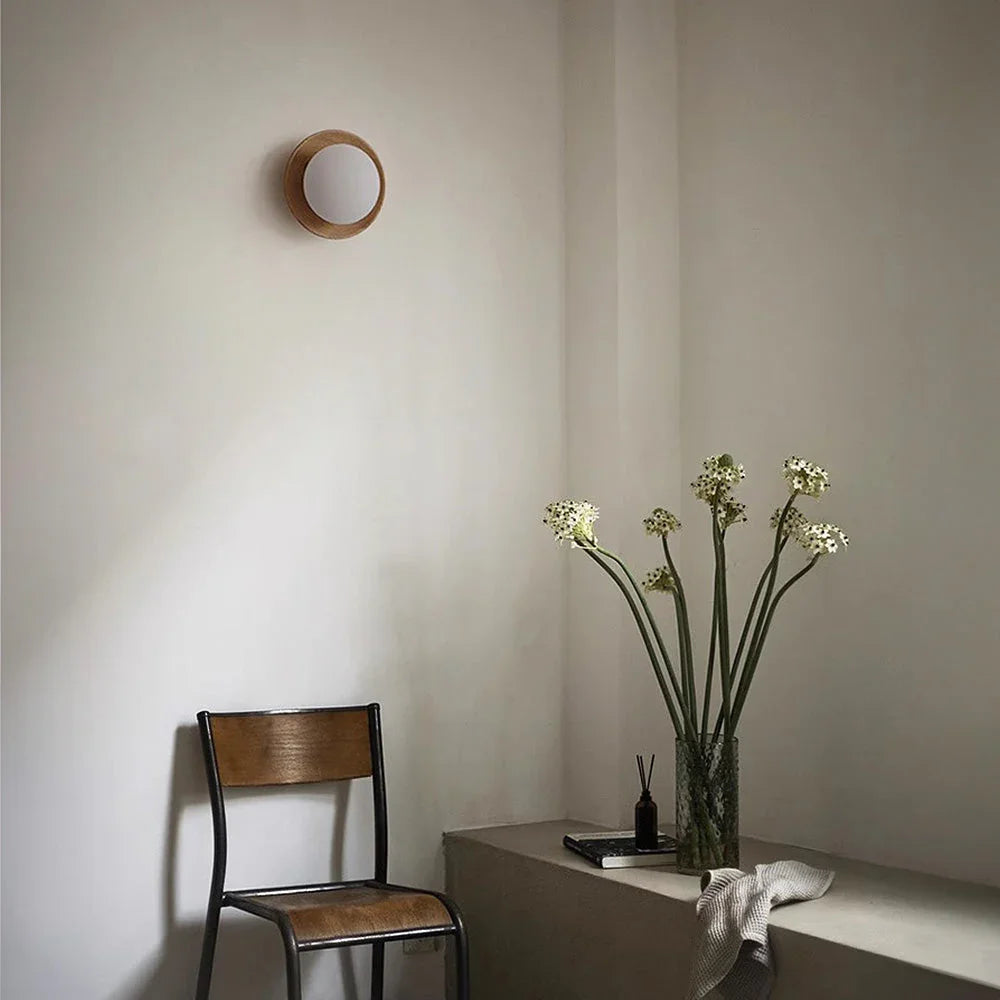 Norura Wall Light