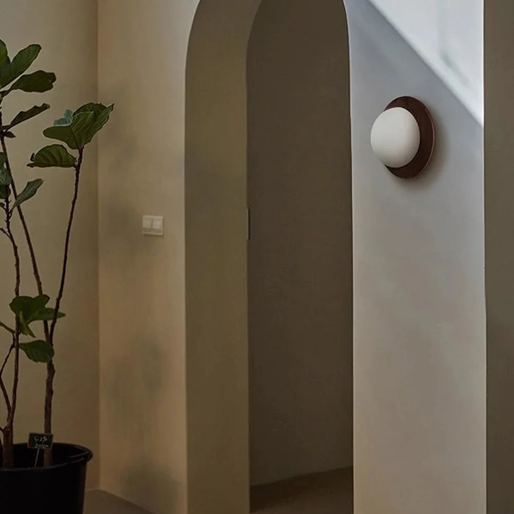 Norura Wall Light