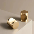 Norvynta Brass Knobs