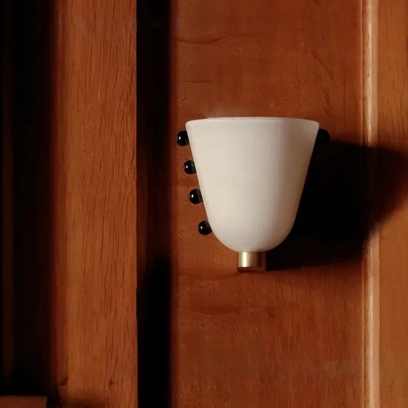 Olvelta Wall Lamp