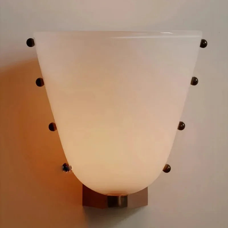 Olvelta Wall Lamp
