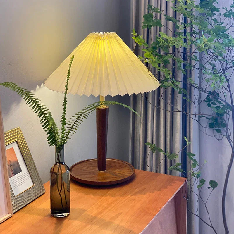 Ortando Table Lamp