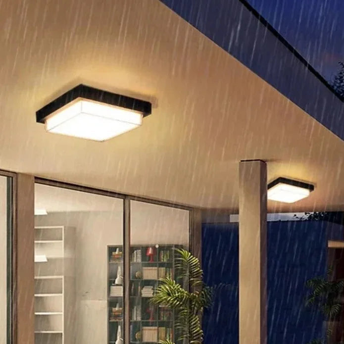 Ottercliff Outdoor Light